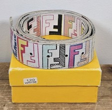 Cintura Fendi in pelle bianca
